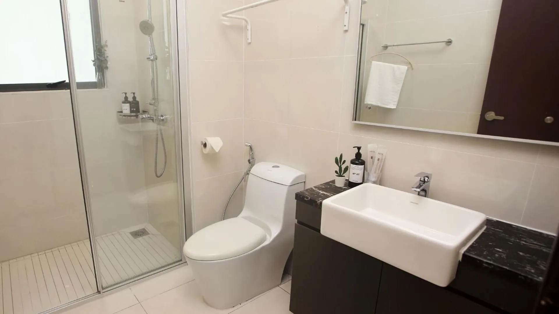 Danga Bay - 3Br Full Seaview - Luxe Balcony Bliss Apartment Johor Bahru 0*,