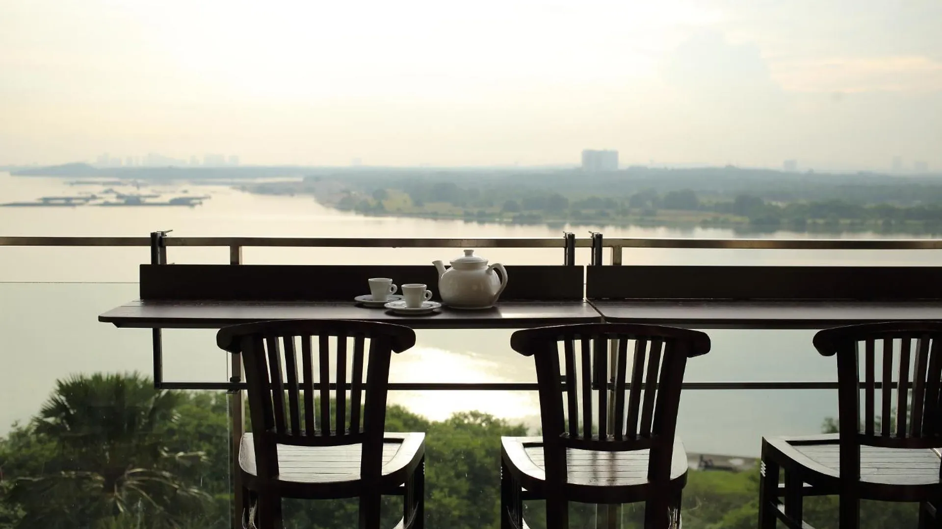 Danga Bay - 3Br Full Seaview - Luxe Balcony Bliss Apartment Johor Bahru